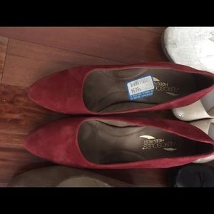 AEROSOLE RED 👠 HEELS 👠